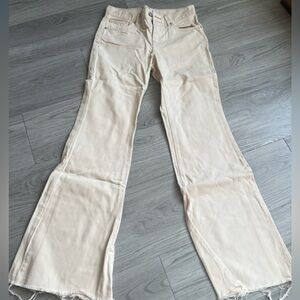 New express Mid Rise Medium Wash '70s Flare Jean. Perfect y2k look. Size 0